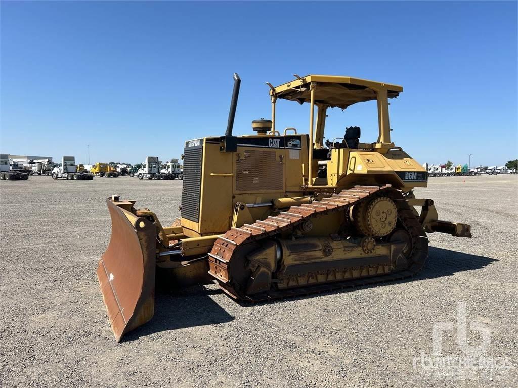 CAT D6M XL Crawler dozers