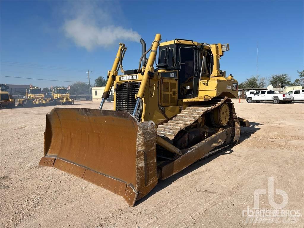 CAT D6T XL Crawler dozers