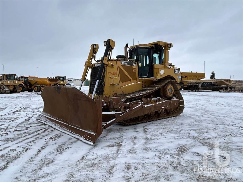 CAT D8T Crawler dozers