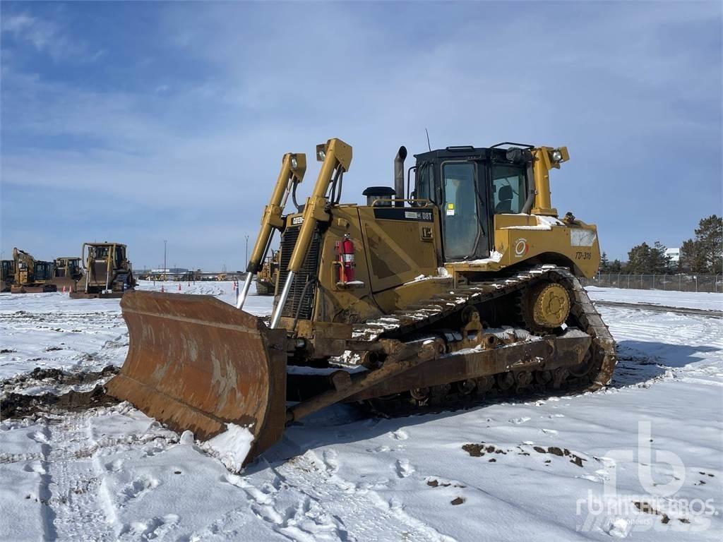 CAT D8T Crawler dozers