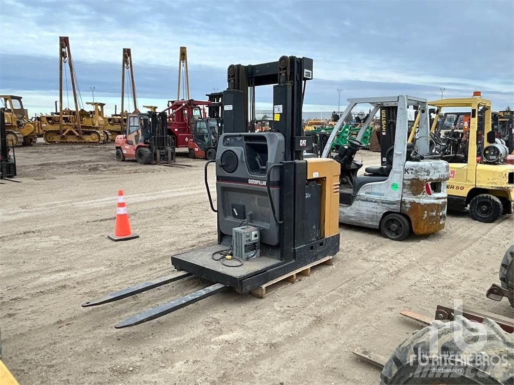 CAT NOR30 Electric Forklifts