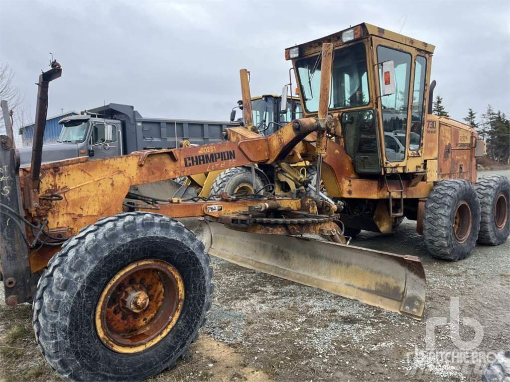 Champion 730 Motor Graders