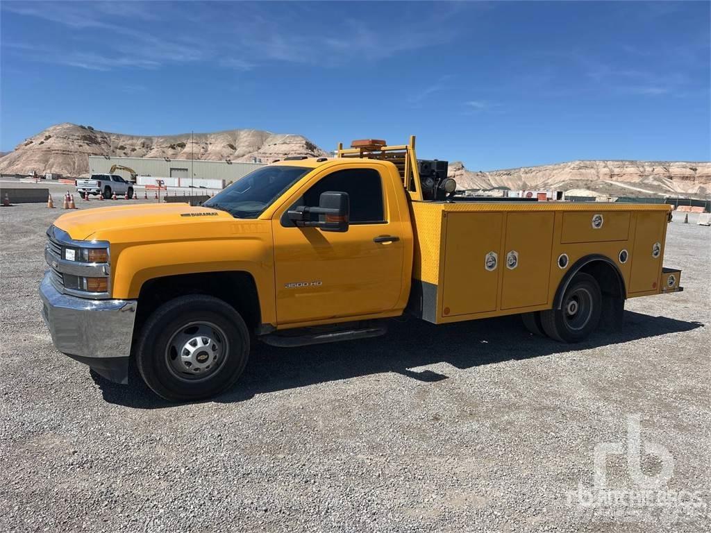 Chevrolet 3500 Work Trucks / Municipal