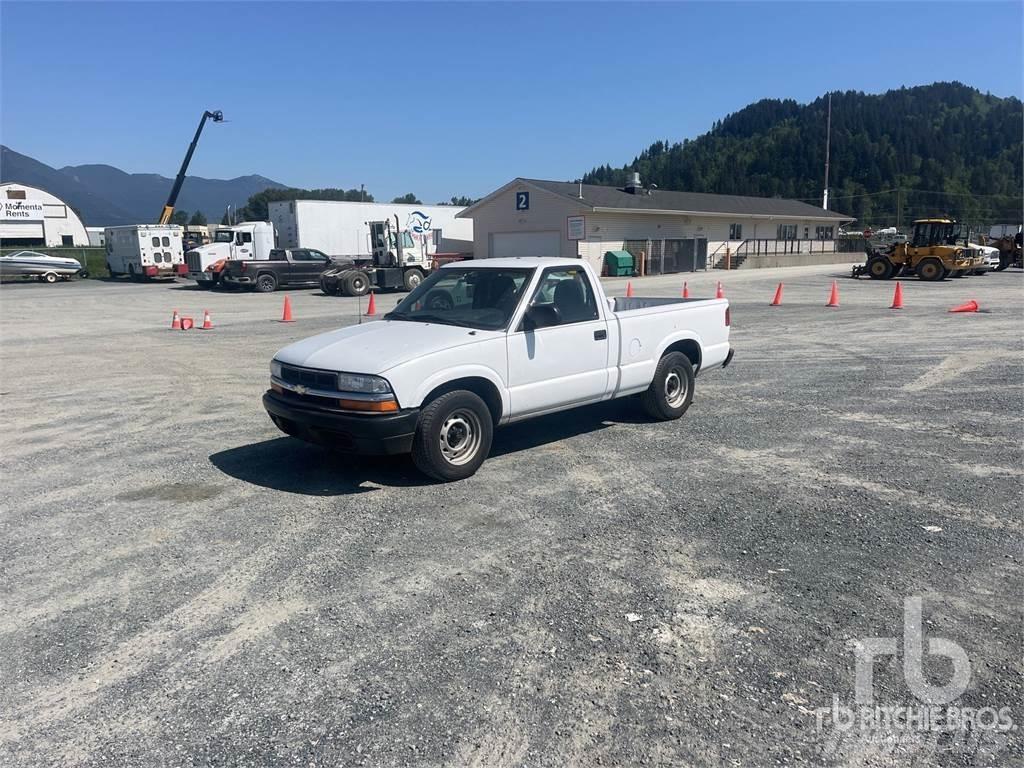 Chevrolet S10 Pickup Trucks