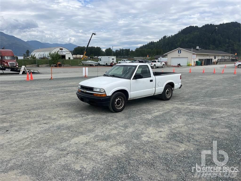Chevrolet S10 Pickup Trucks