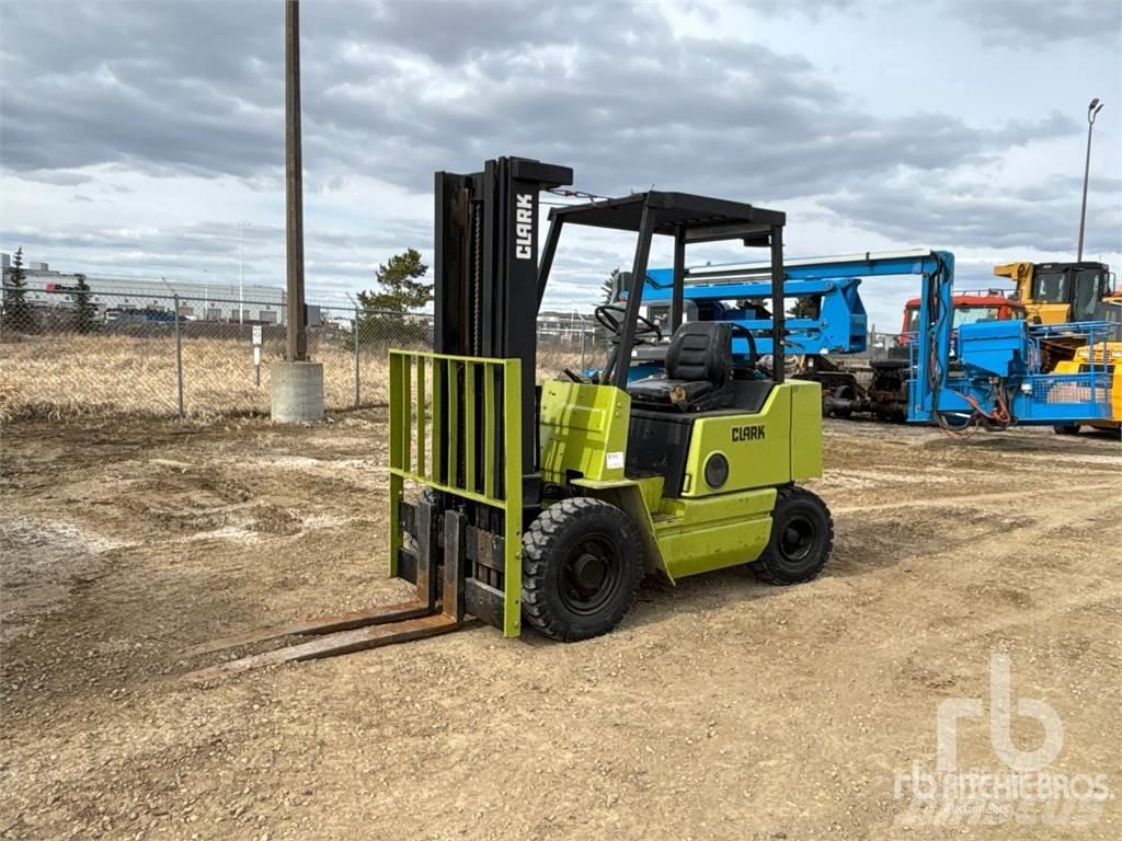 Clark GPS25MC Diesel Forklifts