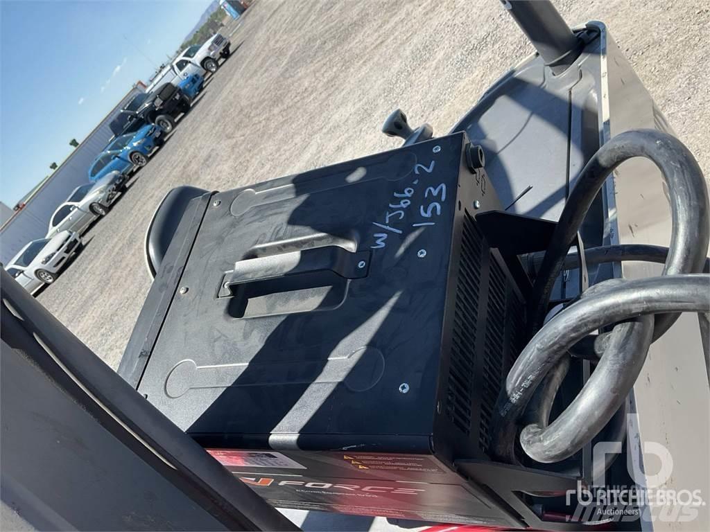 Crown RC5545-40 Electric Forklifts