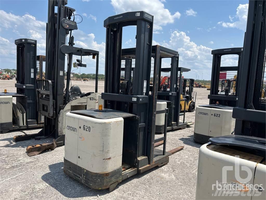 Crown SP3420-30 Electric Forklifts