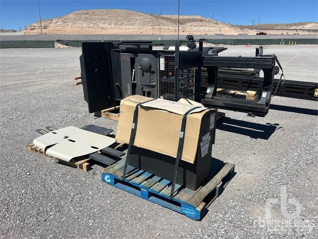 Crown SP3520-30 Electric Forklifts