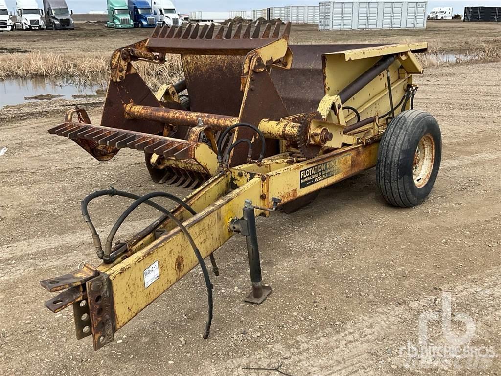 Degelman R558 Swathers \ Windrowers