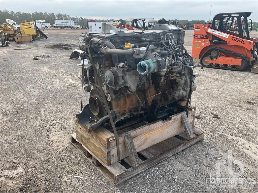 Detroit DD13 Engines