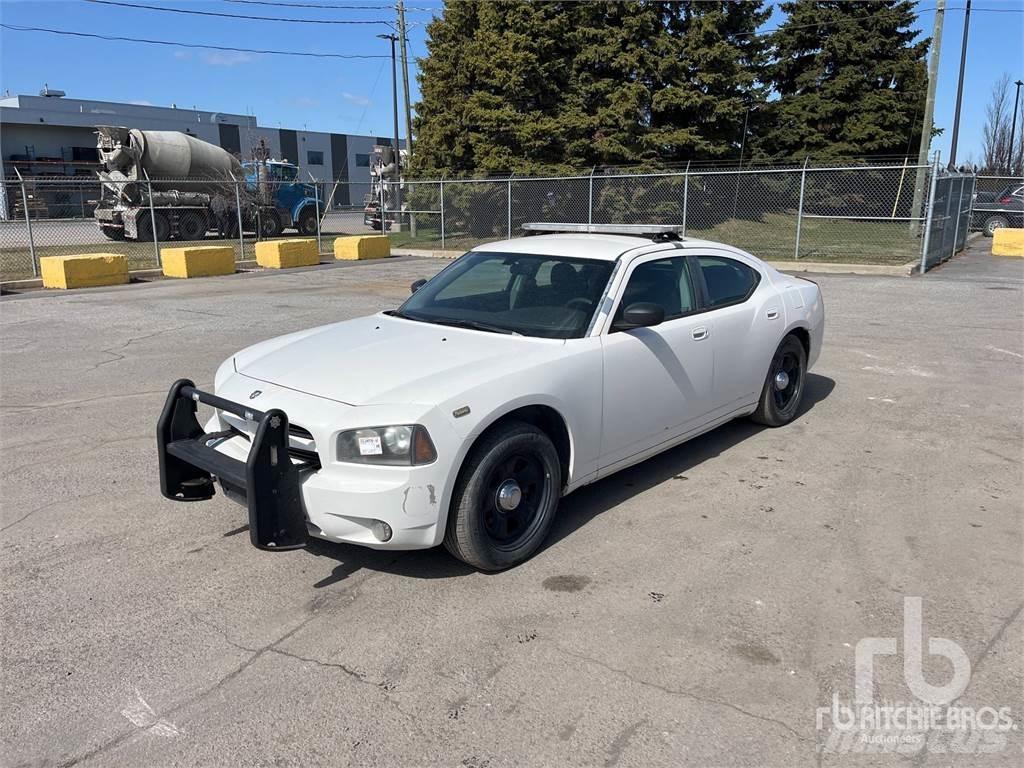 Dodge CHARGER Automobiles / SUVS
