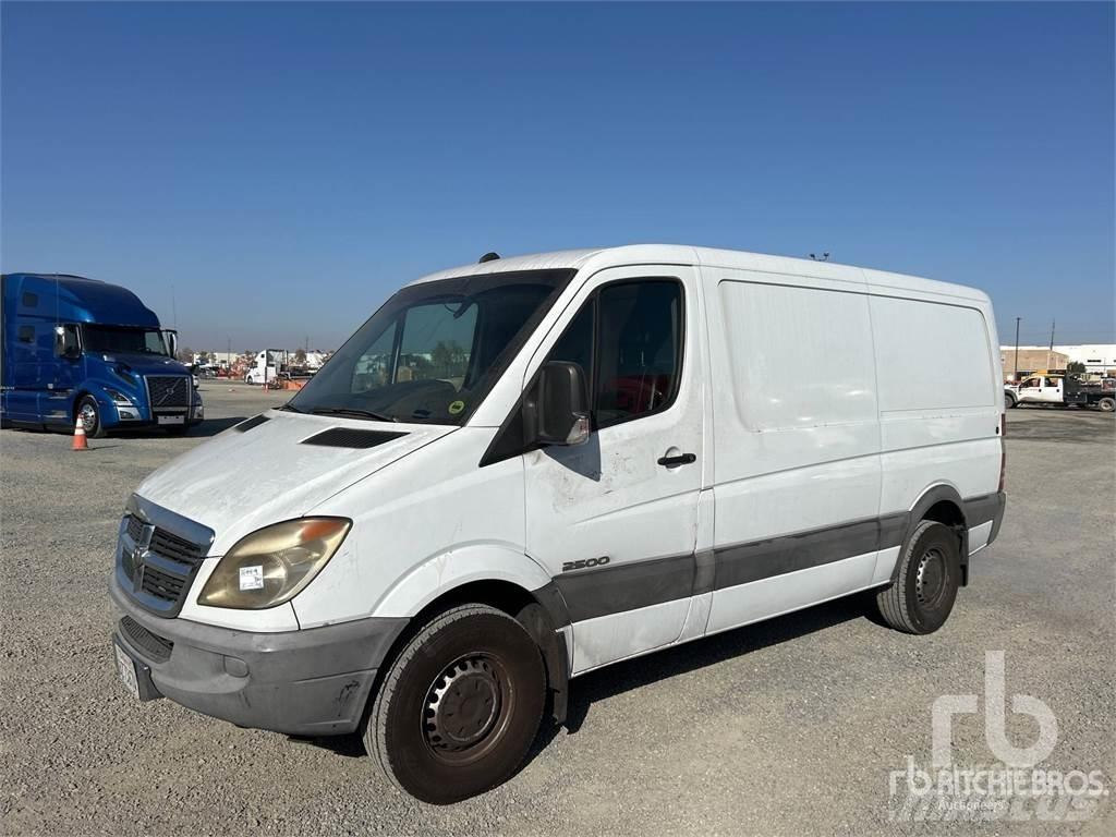 Dodge SPRINTER Temperature controlled trucks
