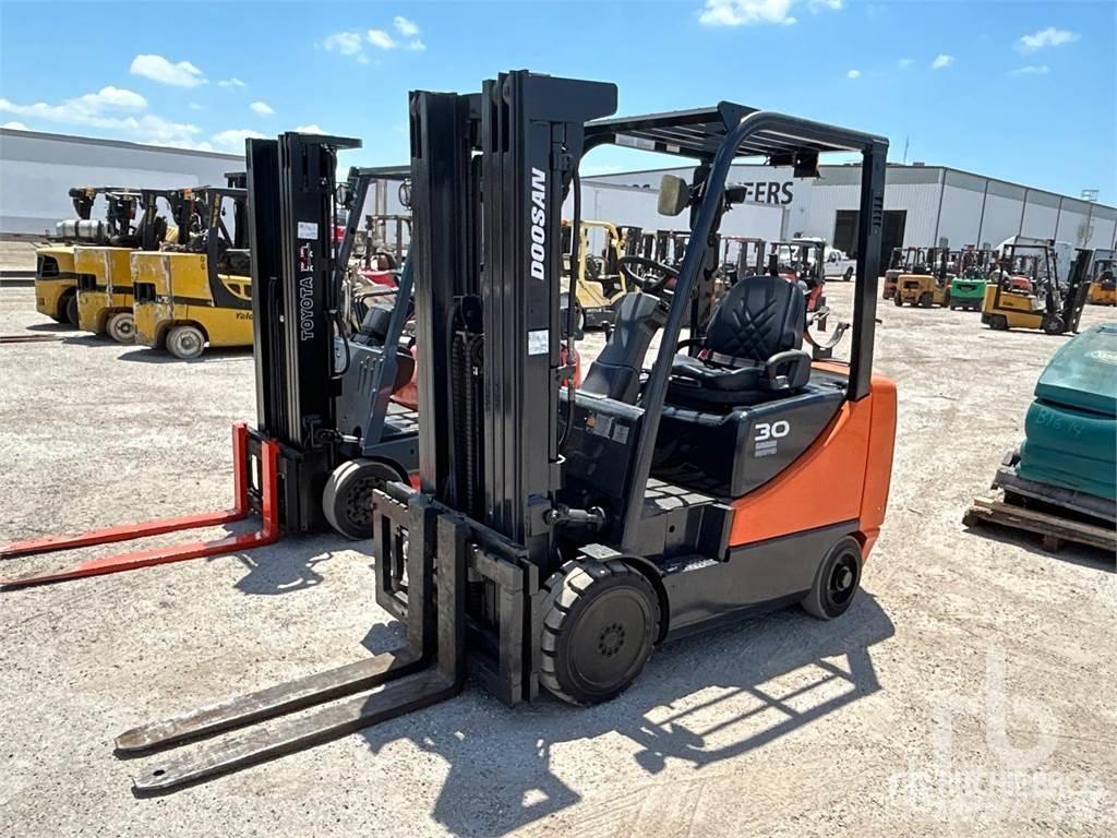 Doosan GC30E-5 Diesel Forklifts