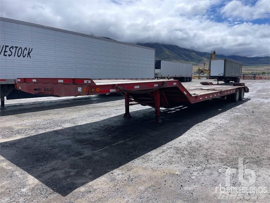 Dynaweld 70X Lowboy trailer