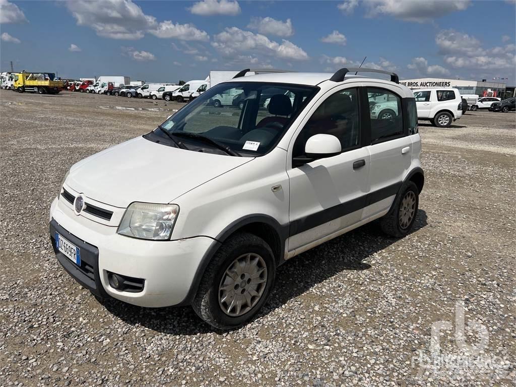 Fiat PANDA Automobiles / SUVS