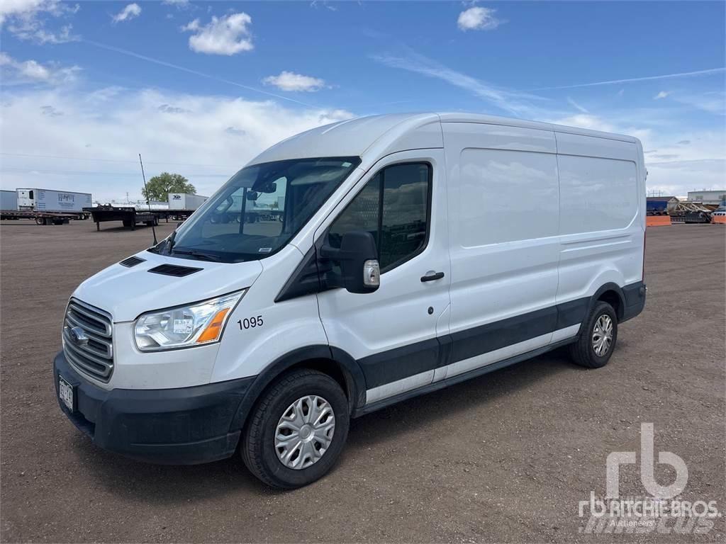 Ford E-350 Reefer Trucks