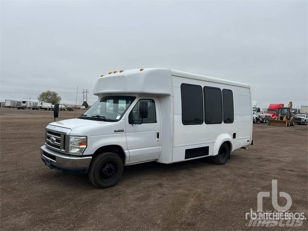 Ford E-350 Intercity Bus