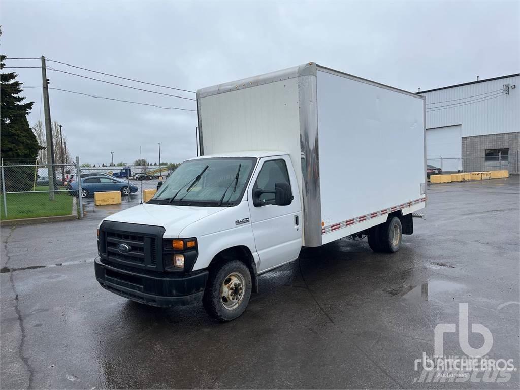 Ford E-450 Panel vans