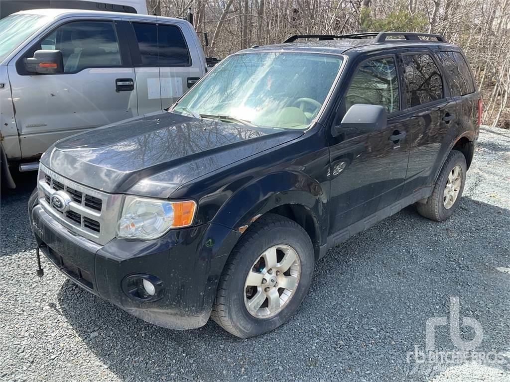 Ford ESCAPE Pickup Trucks