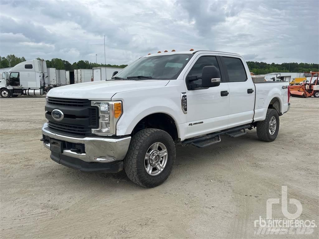 Ford F-250 Pickup Trucks