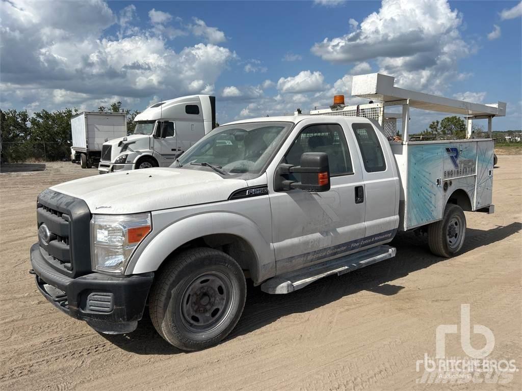 Ford F-250 Work Trucks / Municipal