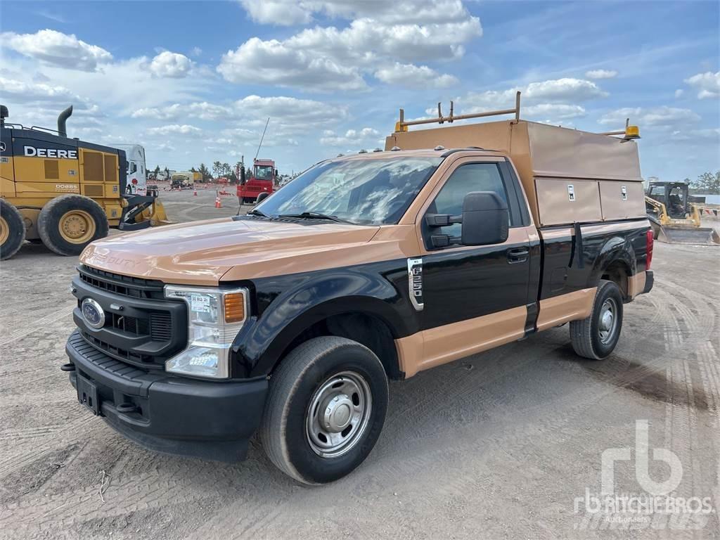Ford F-250 Work Trucks / Municipal