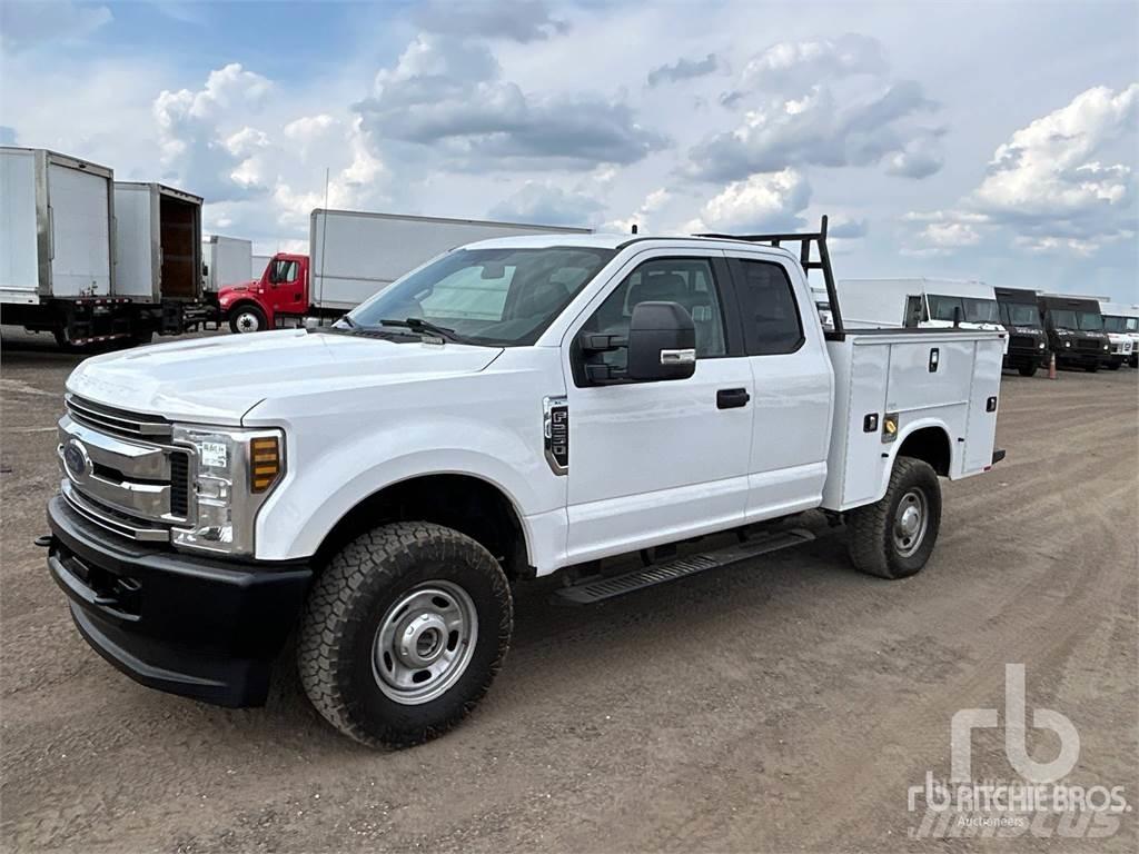 Ford F-250 Work Trucks / Municipal