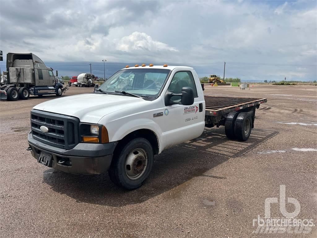 Ford F-350 Flatbed Trucks