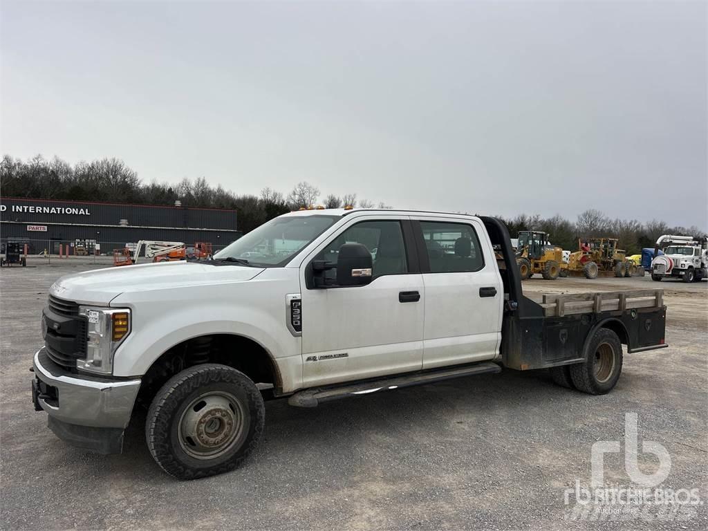 Ford F-350 Flatbed Trucks