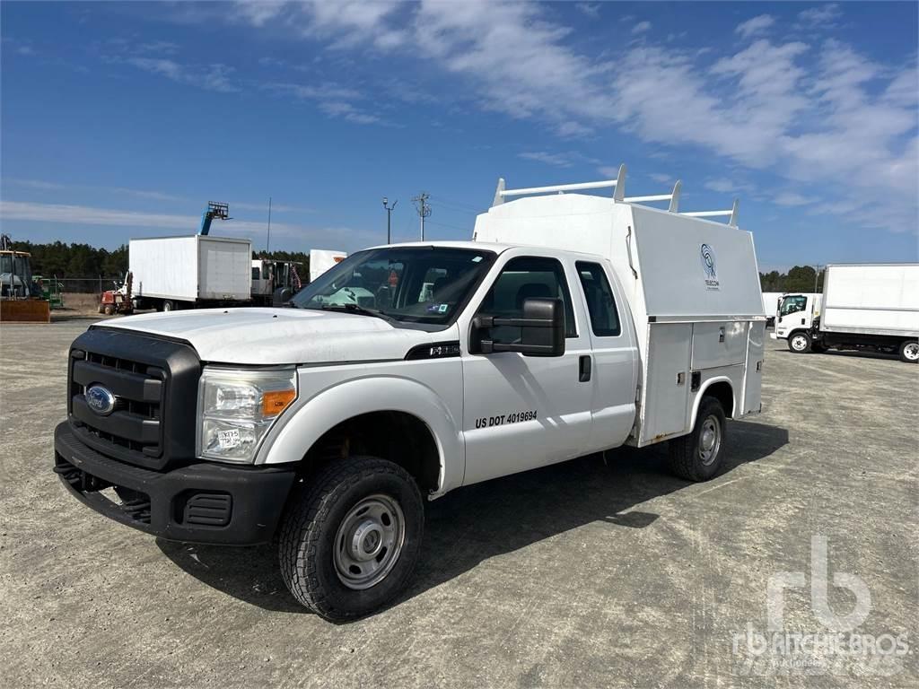 Ford F-350 Work Trucks / Municipal