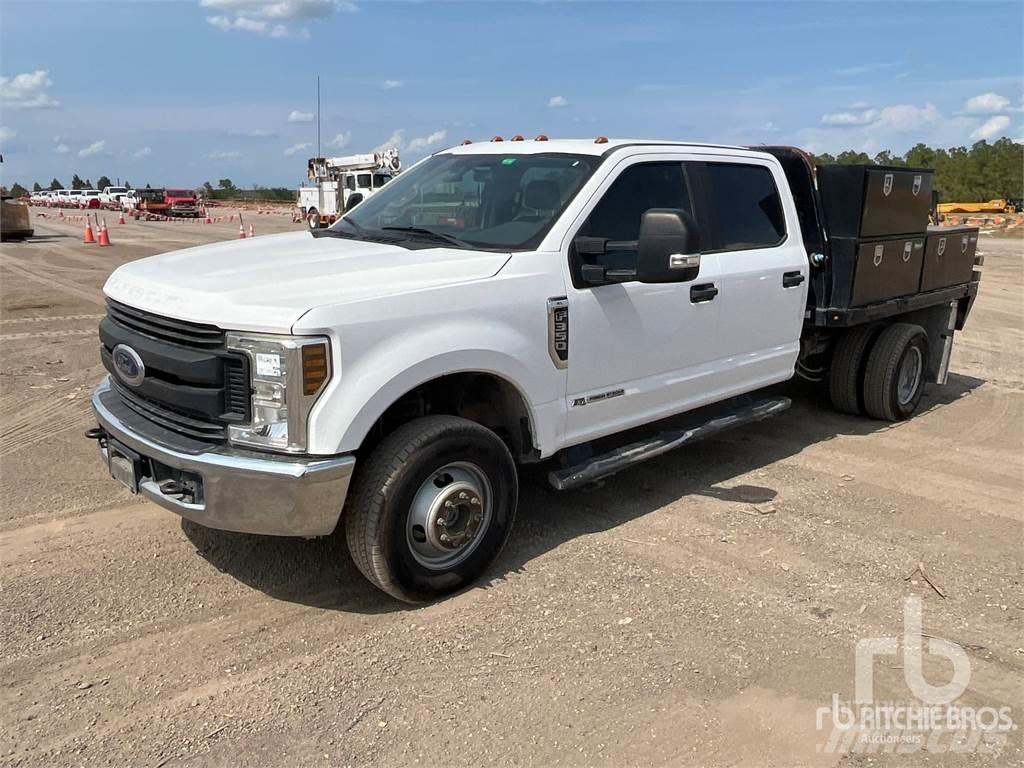 Ford F-350 Flatbed Trucks