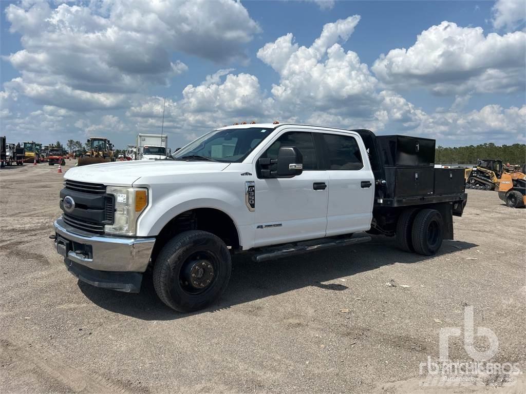 Ford F-350 Flatbed Trucks