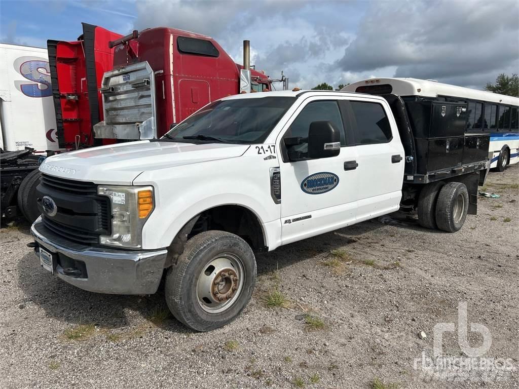 Ford F-350 Flatbed Trucks