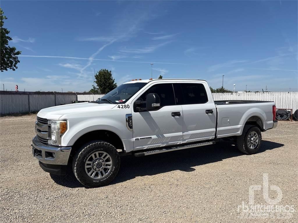 Ford F-350 Pickup Trucks