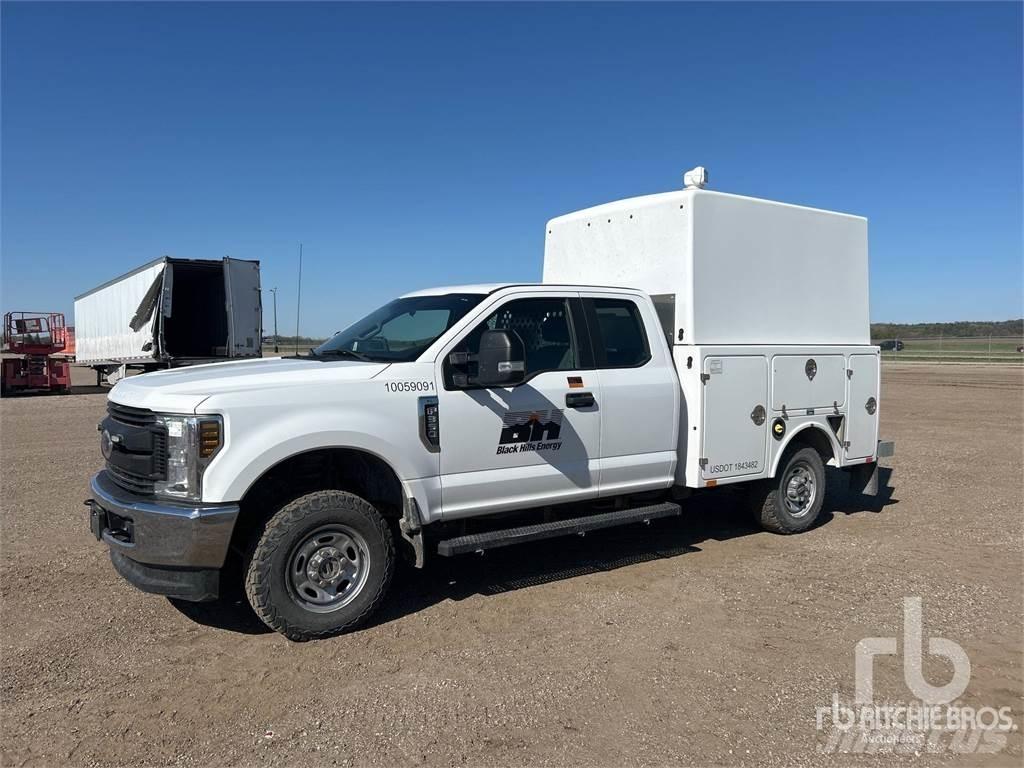 Ford F-350 Work Trucks / Municipal