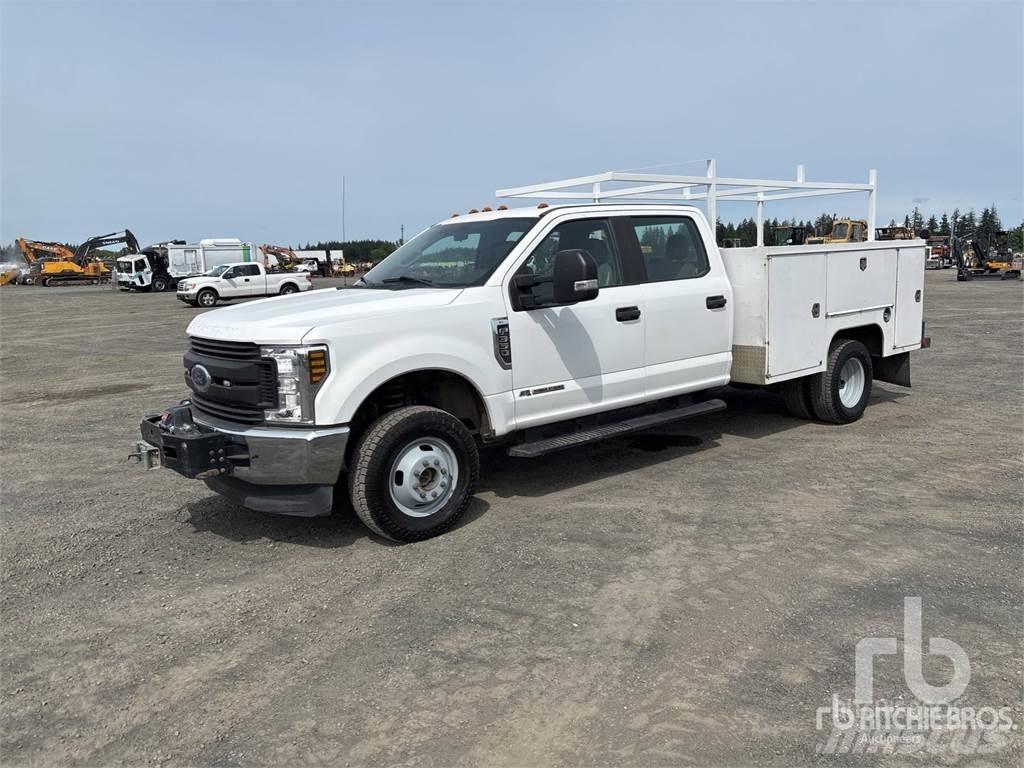 Ford F-350 Work Trucks / Municipal