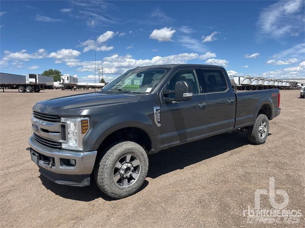 Ford F-350 Pickup Trucks