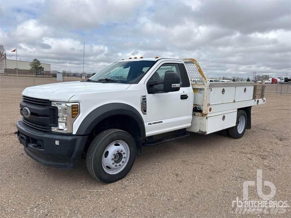 Ford F-550 Work Trucks / Municipal
