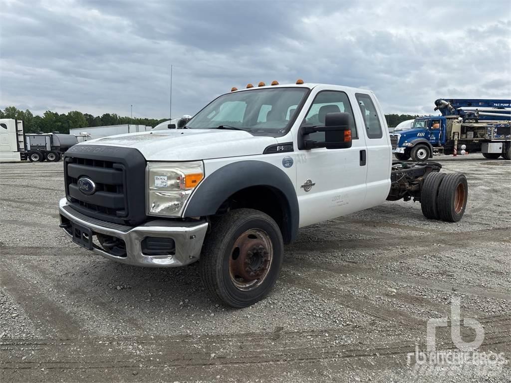 Ford F-550 Utility Machines