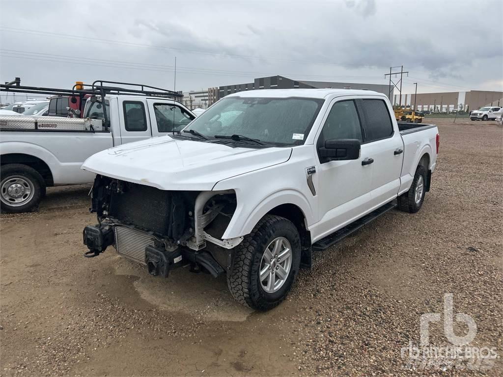 Ford F150 XLT Pickup Trucks