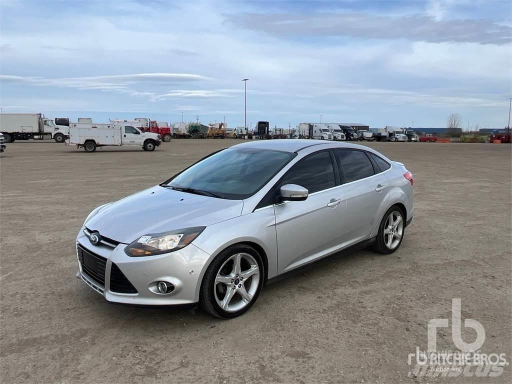 Ford FOCUS Automobiles / SUVS