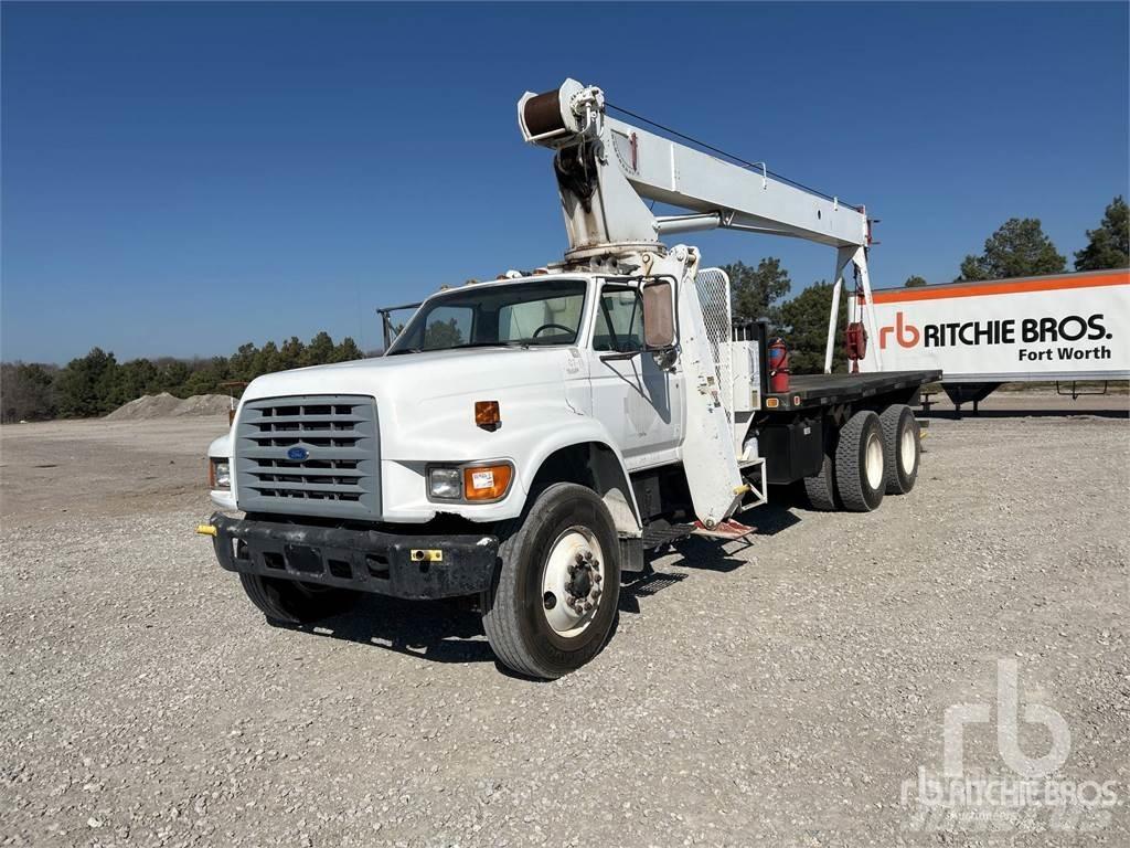 Ford FT900F Boom / Crane / Bucket Trucks