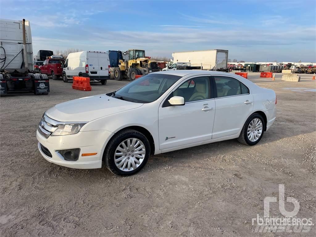 Ford FUSION Automobiles / SUVS