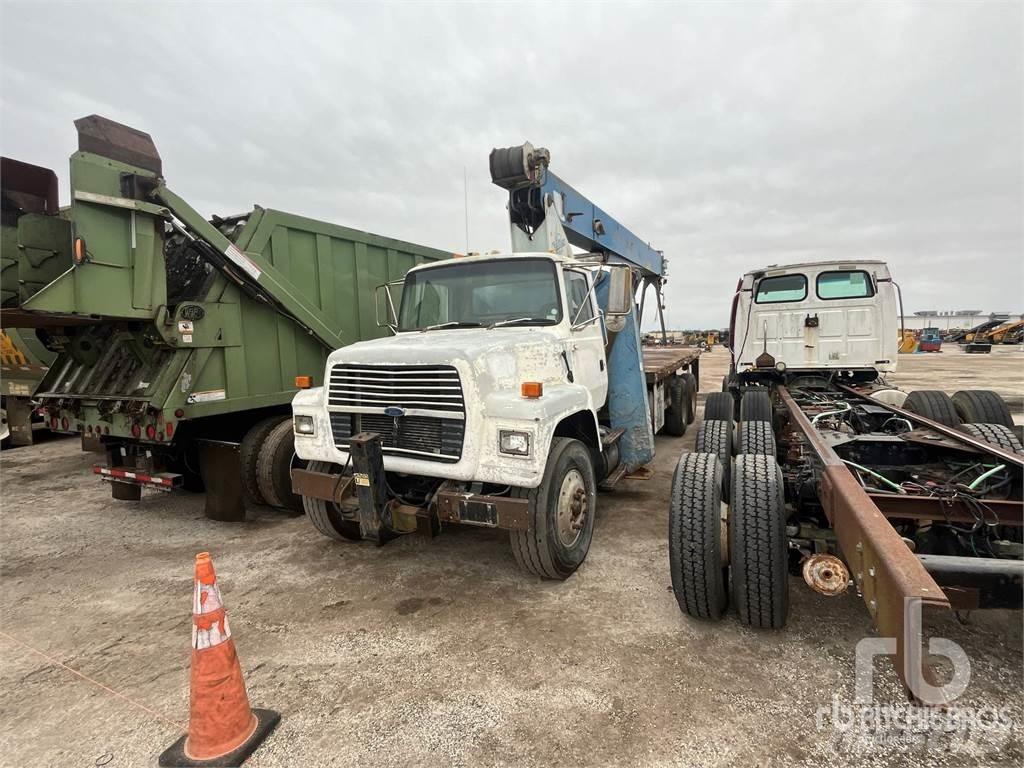 Ford LNT8000 Boom / Crane / Bucket Trucks