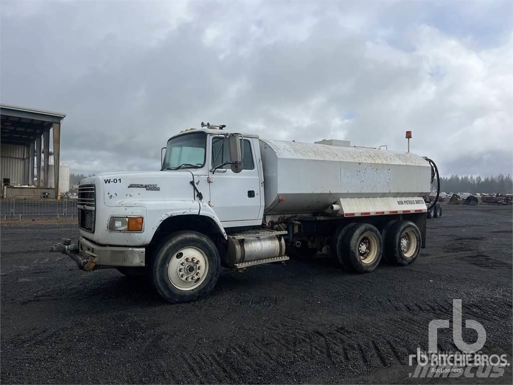 Ford LS9000 Water Tankers