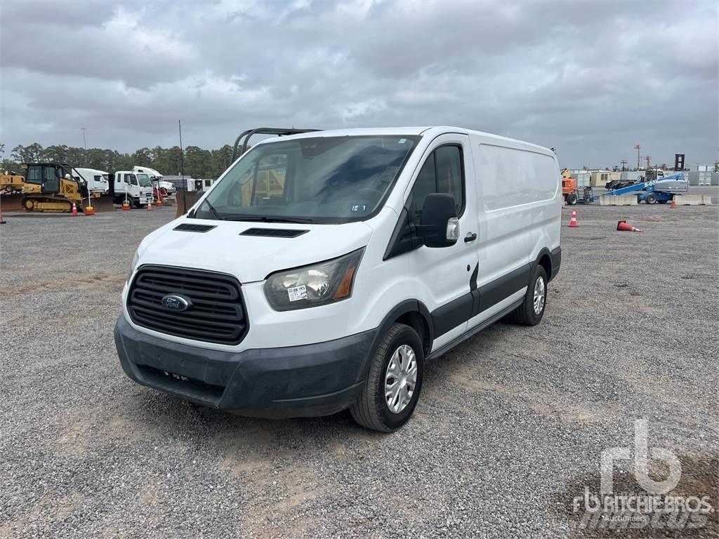 Ford TRANSIT Reefer Trucks