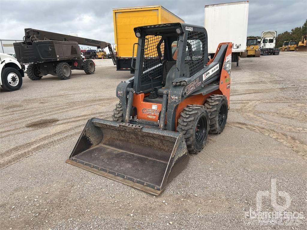 Gehl R150 Skid Steer Loaders