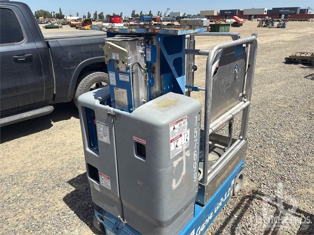 Genie GR-12 Articulated boom lifts