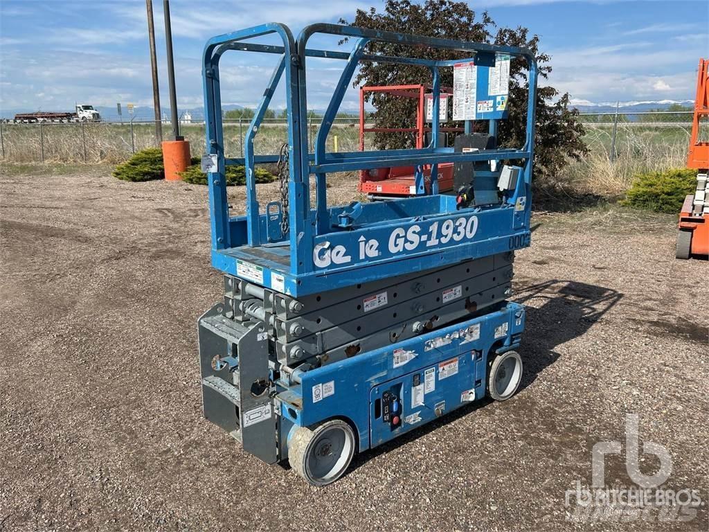 Genie GS1930 Scissor Lifts